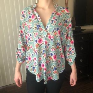 Bright Floral 3/4 Sleeve Flowy Blouse size Medium